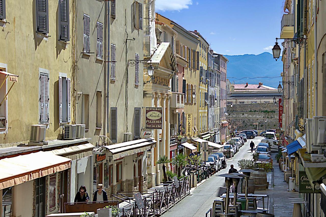 Superb Flat In The Heart Of The Historic Centre Of Ajaccio - Welkeys Apartment